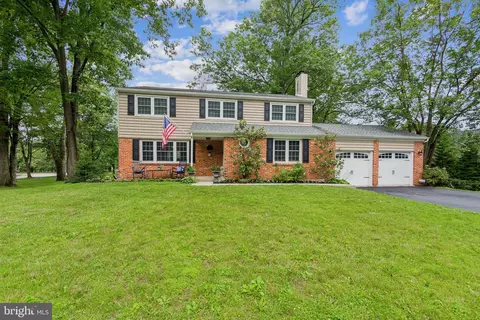 15 Oakford Rd, Wayne, PA 19087 photo 3
