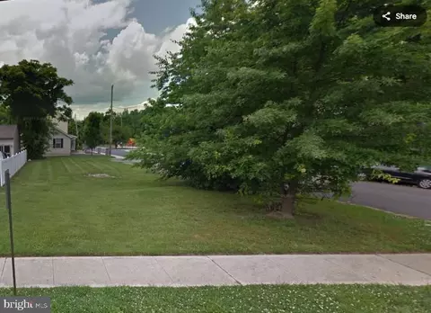 58 Broadway Ave, Chichester, PA 19014