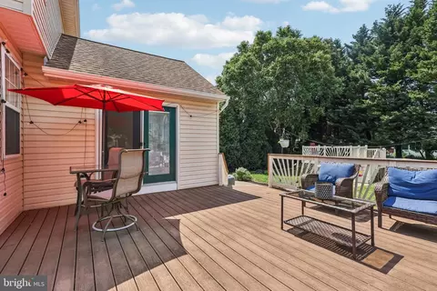 Exterior - 2640 E Colonial Dr, Boothwyn, PA 19061 photo 5 of 7