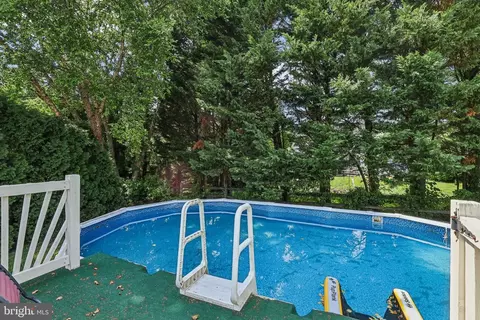 Exterior - 2640 E Colonial Dr, Boothwyn, PA 19061 photo 7 of 7