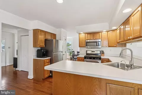 Kitchen - 2640 E Colonial Dr, Boothwyn, PA 19061 photo 3 of 4