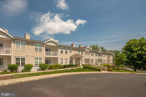 2202 Poplar St, Garnet Valley, PA 19060