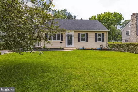 424 N Rolling Rd, Springfield, PA 19064