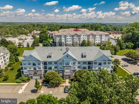 4310 Lydia Hollow Dr, Glen Mills, PA 19342