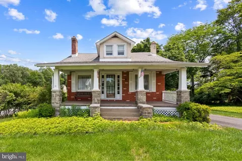 615 Convent Rd, Aston, PA 19014