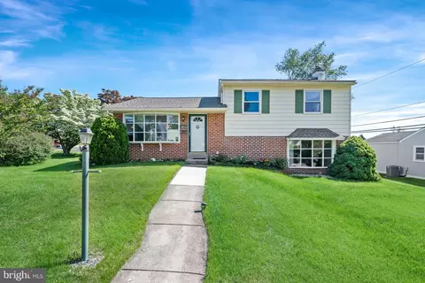 411 Parkstone Way, Broomall, PA 19008