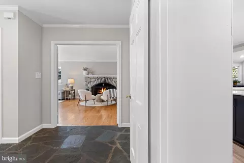Entry Way - 13 Weirwood Rd, Wayne, PA 19087 photo 2 of 11