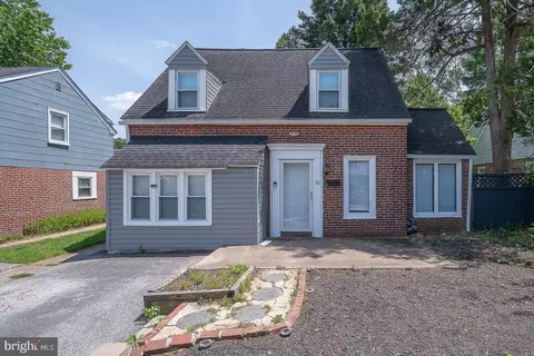 10 Holbrook Rd, Havertown, PA 19083