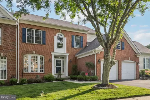 509 Guinevere Dr, Newtown Square, PA 19073