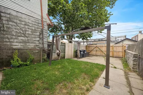 Exterior - 1024 Washington Ave, Marcus Hook, PA 19061 photo 3 of 4