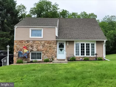 15 Pearson Dr, Springfield, PA 19064 photo 5