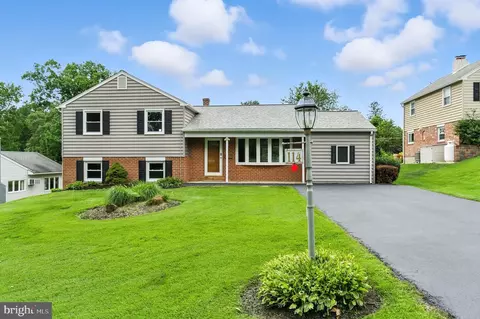 114 Woodview Ln, Media, PA 19063