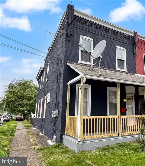2630 W 6th St, Chester, PA 19013
