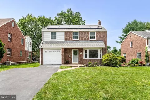 1728 Earlington Rd, Havertown, PA 19083