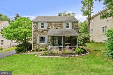 2589 Radcliffe Rd, Broomall, PA 19008