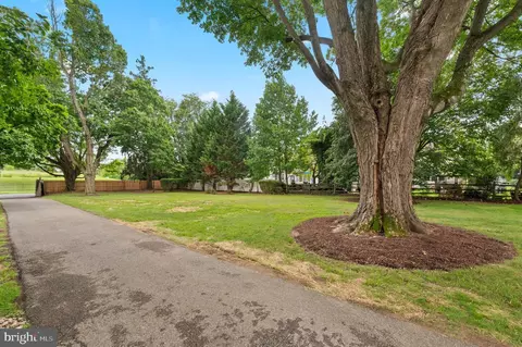 Exterior - 150 E Dutton Ml, Brookhaven, PA 19015 photo 10 of 13
