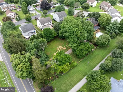 View/Area - 150 E Dutton Ml, Brookhaven, PA 19015 photo 2 of 3