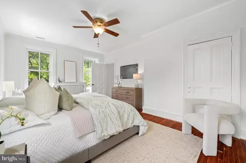 Bedroom - 150 E Dutton Ml, Brookhaven, PA 19015 photo 5 of 6