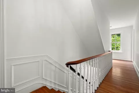 Entry Way - 150 E Dutton Ml, Brookhaven, PA 19015 photo 3 of 6