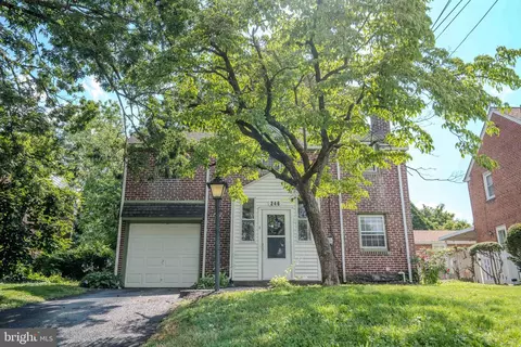 246 Shadeland Ave, Drexel Hill, PA 19026