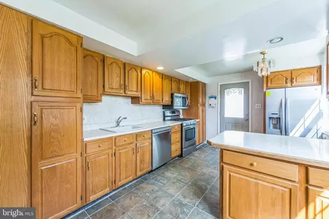 Other - 340 E Thomson Ave, Springfield, PA 19064 photo 2 of 11