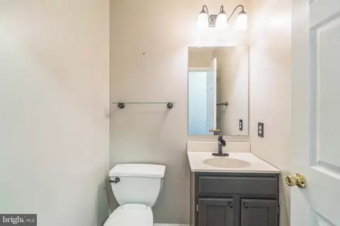 Entry Way - 2305 Pleasantview Ave, Boothwyn, PA 19061 photo 4 of 6