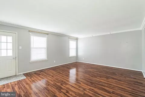 Living - 2305 Pleasantview Ave, Boothwyn, PA 19061 photo 5 of 5