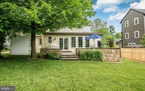 Exterior - 609 Lanmore Ave, Wayne, PA 19087 photo 10 of 10