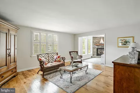 Living - 609 Lanmore Ave, Wayne, PA 19087 photo 1 of 2