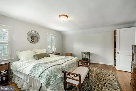Bedroom - 609 Lanmore Ave, Wayne, PA 19087 photo 2 of 4