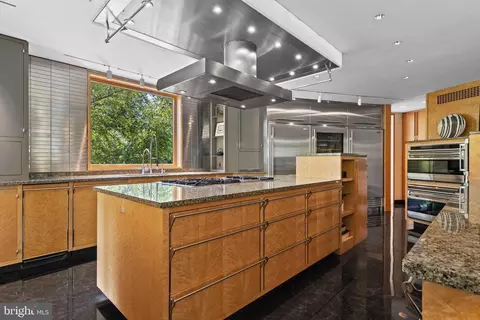 Kitchen - 308-310 Julip Run Rd, Wayne, PA 19087 photo 4 of 11