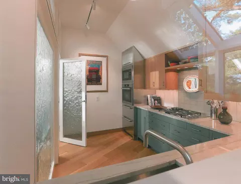 Kitchen - 308-310 Julip Run Rd, Wayne, PA 19087 photo 11 of 11