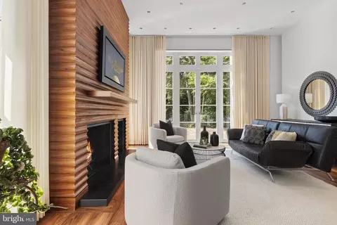 Living - 308-310 Julip Run Rd, Wayne, PA 19087 photo 1 of 12