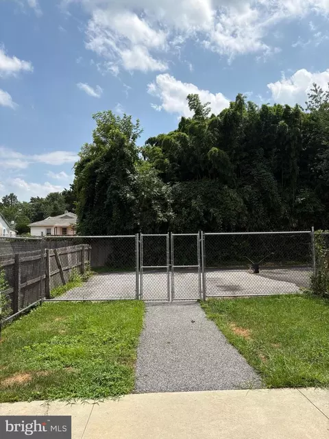 Exterior - 211 Johnson Ave, Boothwyn, PA 19061 photo 1 of 1
