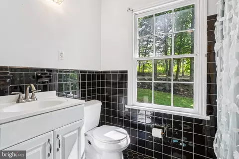 17 Weirwood Rd, Wayne, PA 19087 photo 22