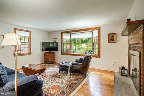Living - 27 E Forge Rd, Media, PA 19063 photo 2 of 3