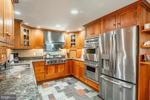 Kitchen - 27 E Forge Rd, Media, PA 19063 photo 4 of 4