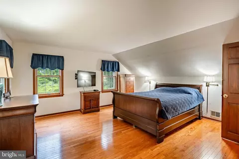 Bedroom - 27 E Forge Rd, Media, PA 19063 photo 2 of 8