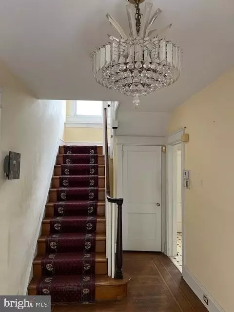 Entry Way - 413 Broadview Rd, Darby, PA 19082 photo 1 of 7