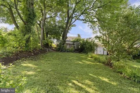 Exterior - 223 Windsor Ave, Darby, PA 19082 photo 1 of 2