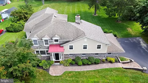 26 Carriage Dr, Media, PA 19063