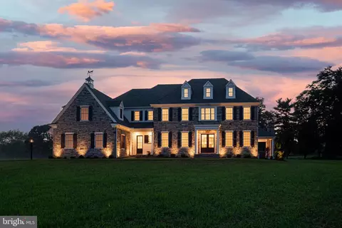 32 Oakland Rd, West Chester, PA 19382