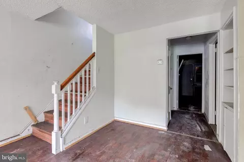 525 Wiltshire Rd, Darby, PA 19082 photo 9