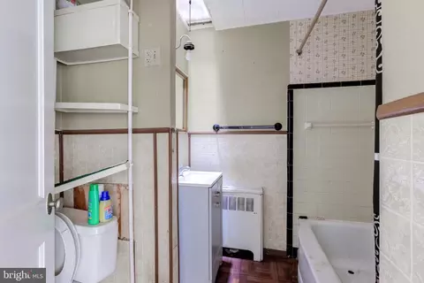 525 Wiltshire Rd, Darby, PA 19082 photo 16