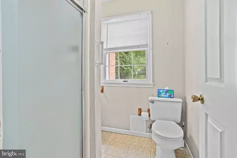 Bath - 610 Prospect Rd, Springfield, PA 19064 photo 1 of 2