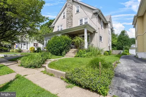 316 Oxford Rd, Havertown, PA 19083