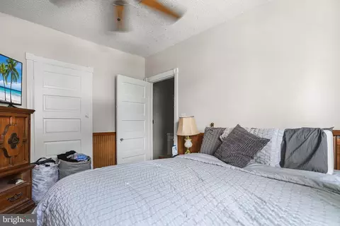 Bedroom - 39 Spruce St, Marcus Hook, PA 19061 photo 2 of 4