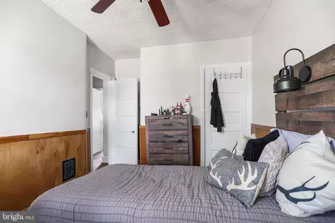 Bedroom - 39 Spruce St, Marcus Hook, PA 19061 photo 4 of 4
