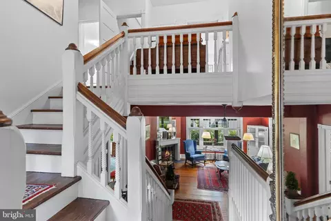 Entry Way - 314 Midland Ave, Wayne, PA 19087 photo 5 of 12