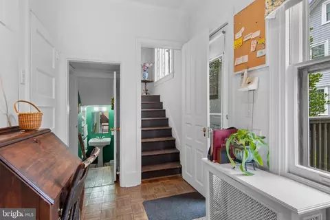 Entry Way - 314 Midland Ave, Wayne, PA 19087 photo 3 of 12
